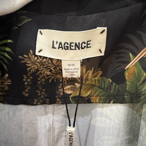 L'AGENCE Black Botanical Print Blazer - Picture 3 of 3